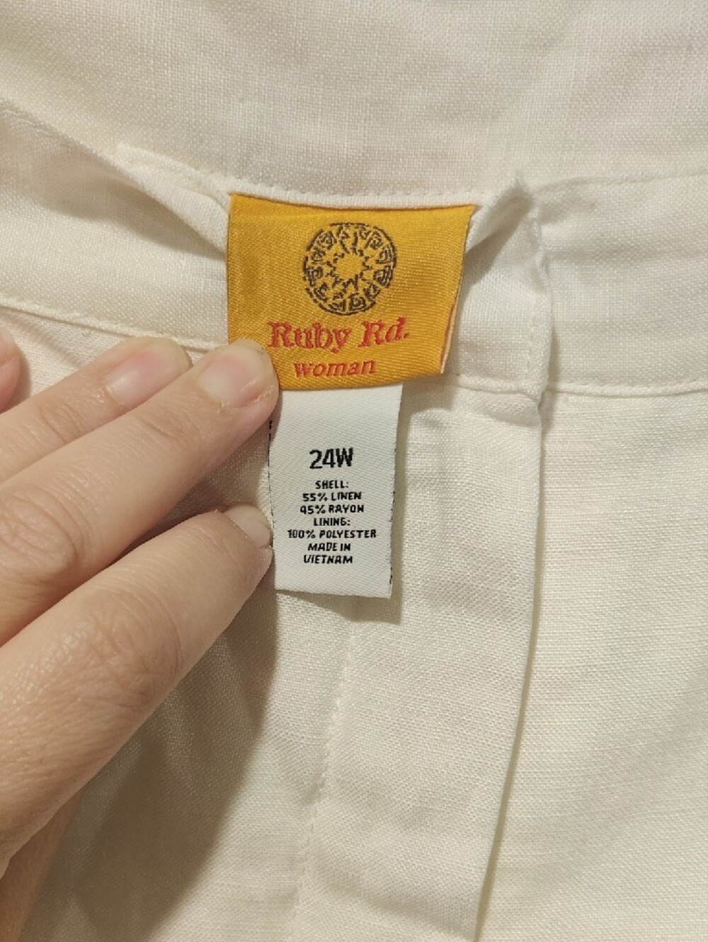 Ruby Rd. White Women's Chinos - Picture 2 of 7